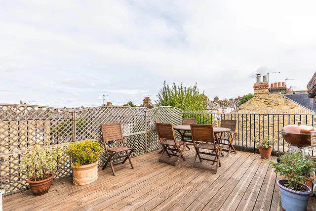 Northcote Road, London, SW11, photo 1