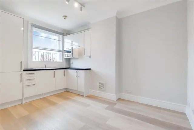 Gloucester Place, Marylebone, W1U, photo 1