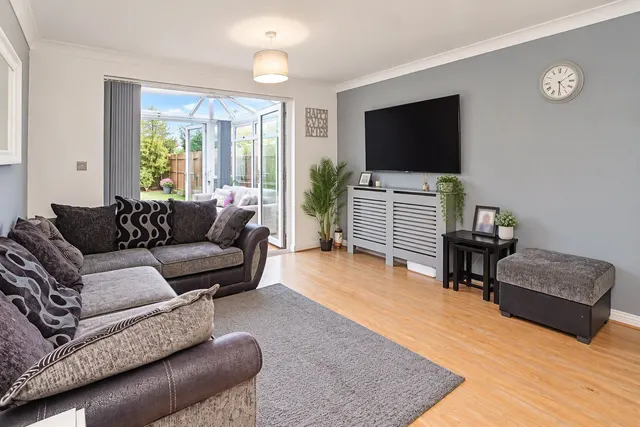 Gibson Drive, Leighton Buzzard, LU7, photo 2