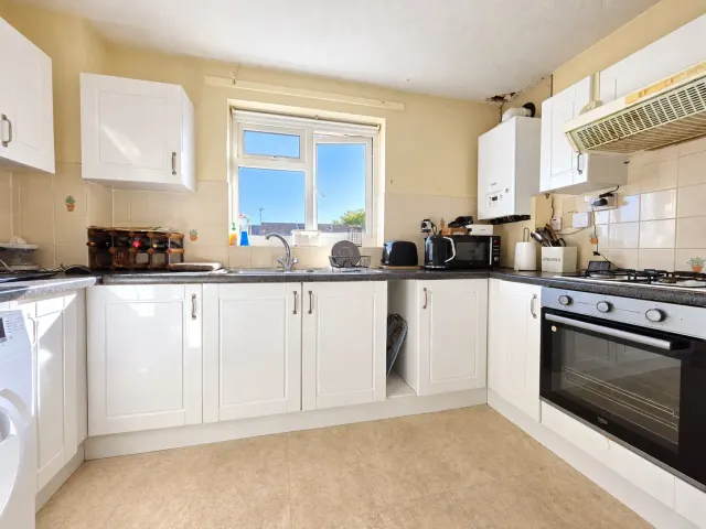 Bardfield Way, Rayleigh, SS6, photo 2
