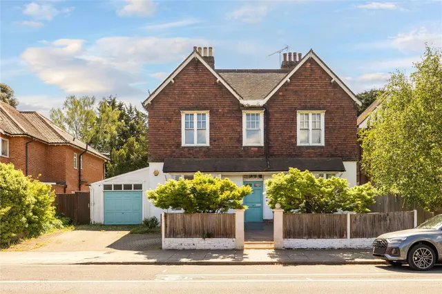 Photo 3 — Upper Richmond Road West, East Sheen, London, TW10 5DU