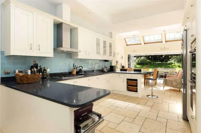 Photo 2 — Upper Richmond Road West, East Sheen, London, TW10 5DU