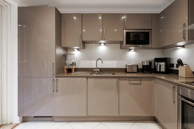 Wells Lane, Ascot, SL5, photo 1