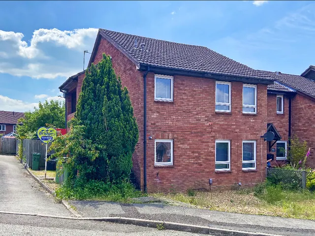 Berkeley Drive, Basingstoke, RG22, photo 1