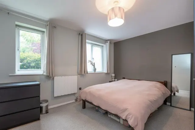 Photo 3 — Bream Close, Tottenham Hale N17 9DJ