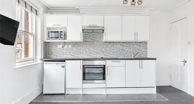 Charlotte Street, Fitzrovia, W1T, photo 2