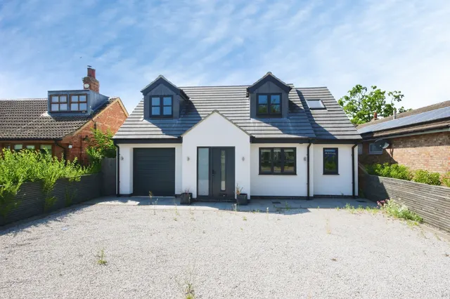 York Road, Haxby, York, photo 1