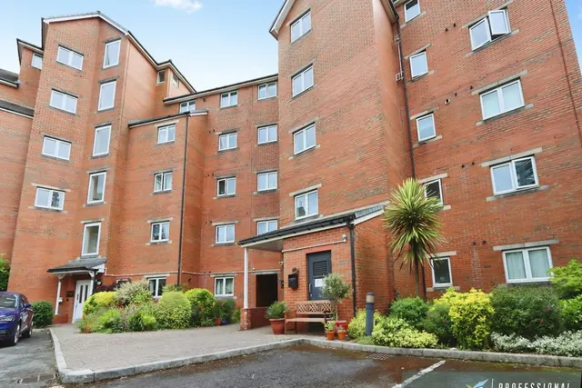 Century Court, Cardiff, CF11, photo 2