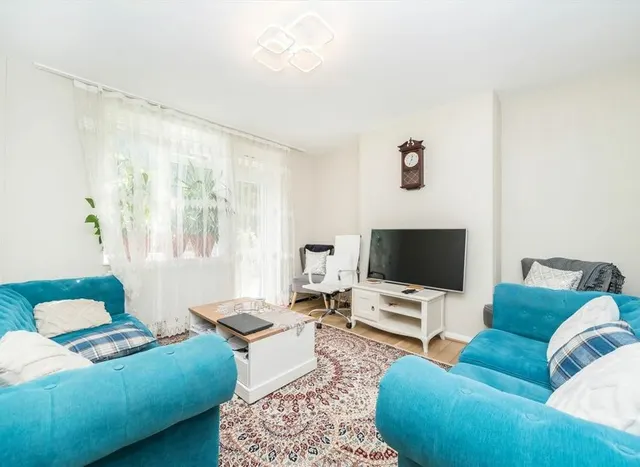 Photo 2 — Studholme Court, Hampstead, NW3
