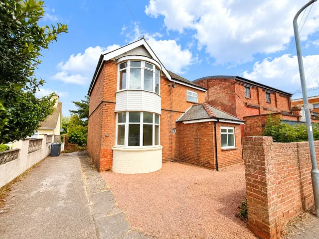 Lickhill Road, Stourport-on-Severn, Worcestershire, DY13 8SA, photo 1