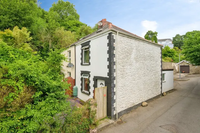Spire Hill, SALTASH, photo 1