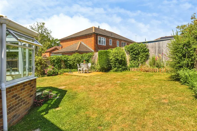 Barley Drive, Burgess Hill, RH15, photo 3