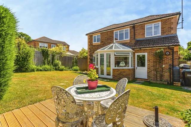 Barley Drive, Burgess Hill, RH15, photo 2