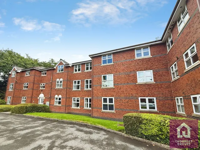Queenscroft, Eccles, M30, photo 1