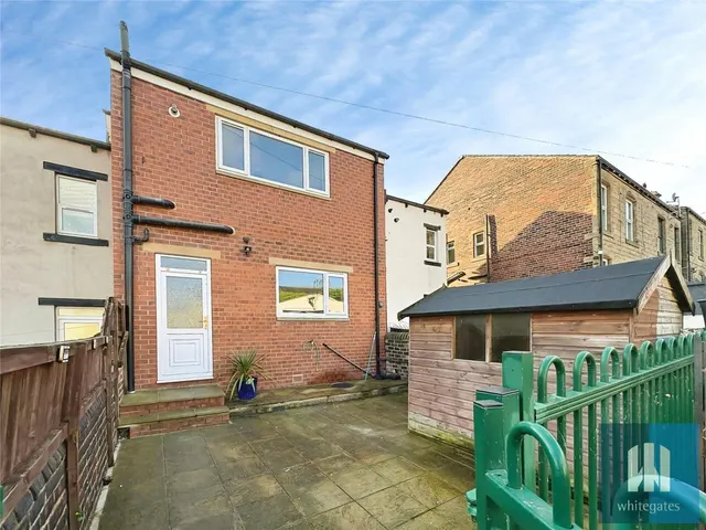 Johnson Street, Mirfield, WF14, photo 2