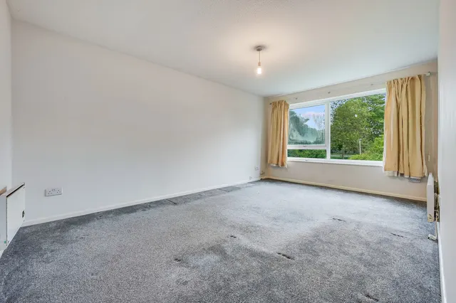 Photo 2 — 31 Drood Close, Newlands Spring, Chelmsford, Essex, CM1 4XX