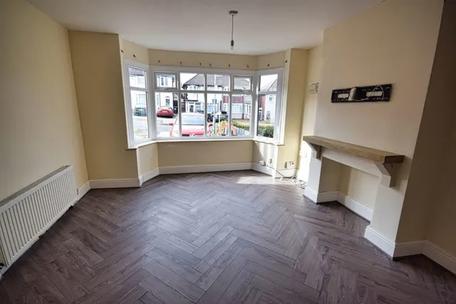 Dovercourt Road, Sheldon, B26, photo 3