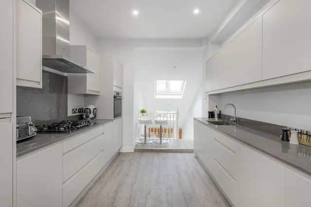 Photo 3 — Ordnance Hill, St Johns Wood, NW8 6PX