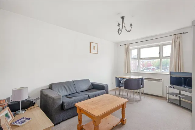 Henry Doulton Drive, London, SW17, photo 1