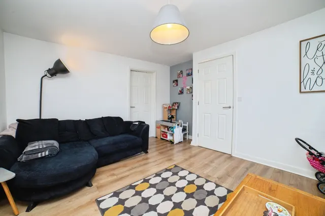 Morewood Drive, Alfreton, DE55, photo 3