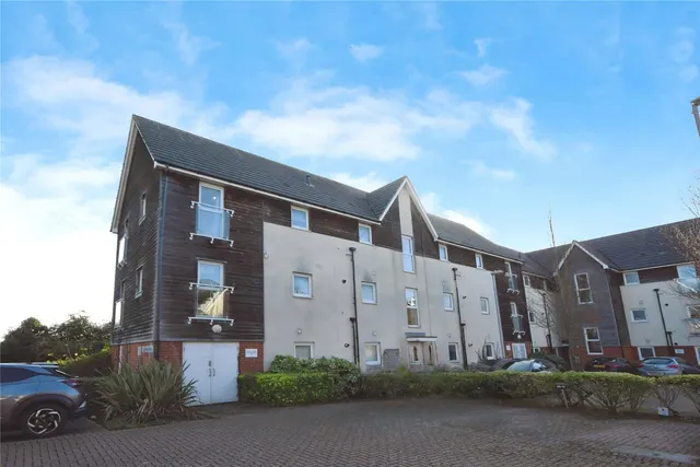 Photo 2 — Chelmer Road, Chelmsford, Essex, CM2