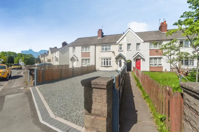 Photo 3 — Hartill Street, Willenhall