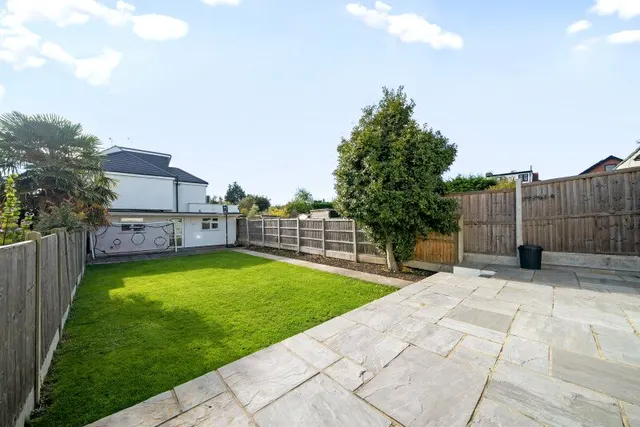 Photo 3 — Ferguson Avenue, Gidea Park, RM2