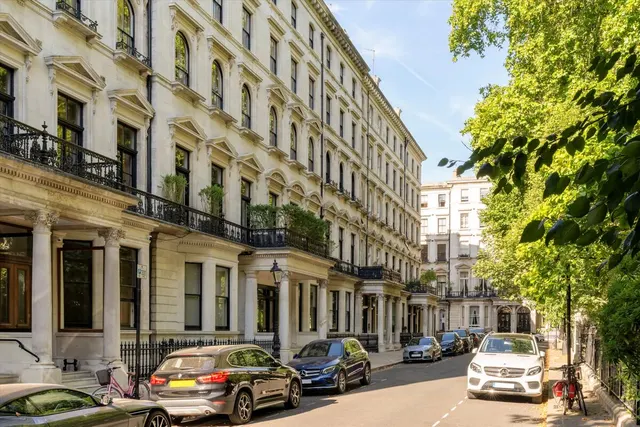 Ennismore Gardens, London, SW7, photo 1