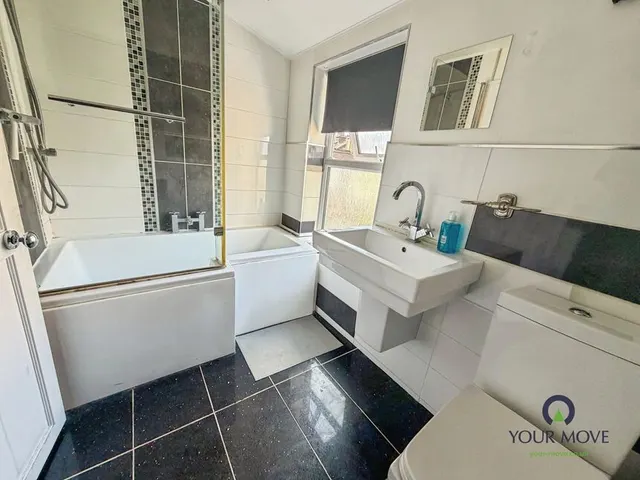 Photo 2 — Charlieville Road, Erith, DA8