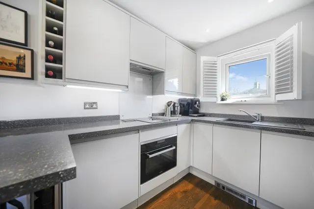 Cubitt Terrace, London, SW4, photo 2
