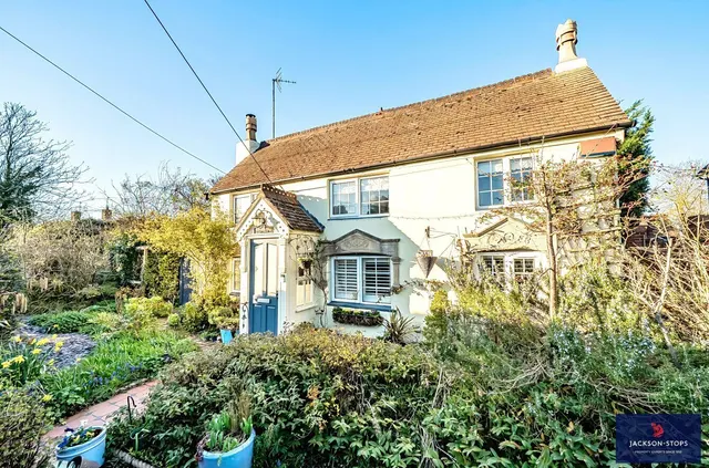 Whaddon Road, Newton Longville, MK17, photo 1