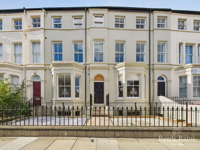 Westborough, Scarborough, North Yorkshire, YO11, photo 1