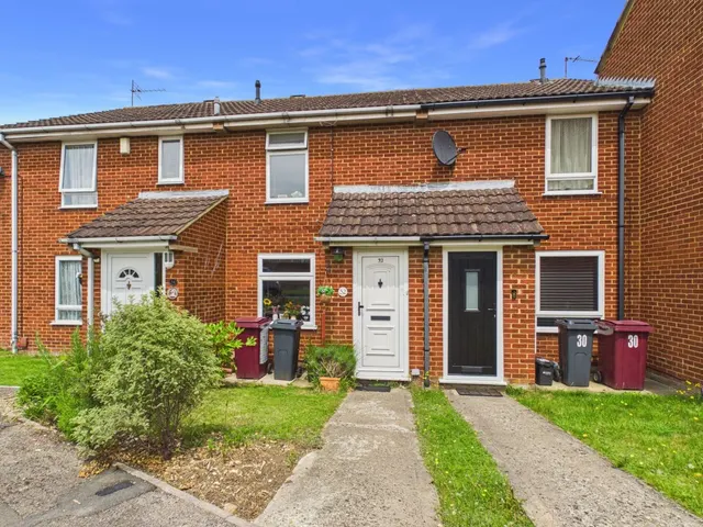 Wealden Way, Tilehurst, RG30, photo 1