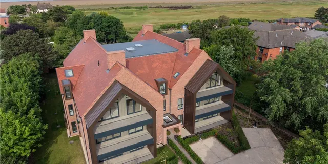 Meols Drive, CH48, photo 1