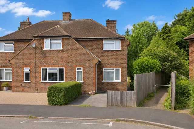 Nicholls Close, Redbourn, AL3, photo 1