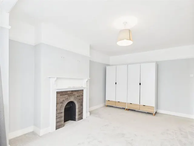 Fairway, London, SW20, photo 2