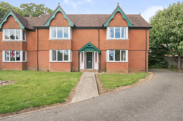 Lansdowne Road, Worthing, BN11, photo 1