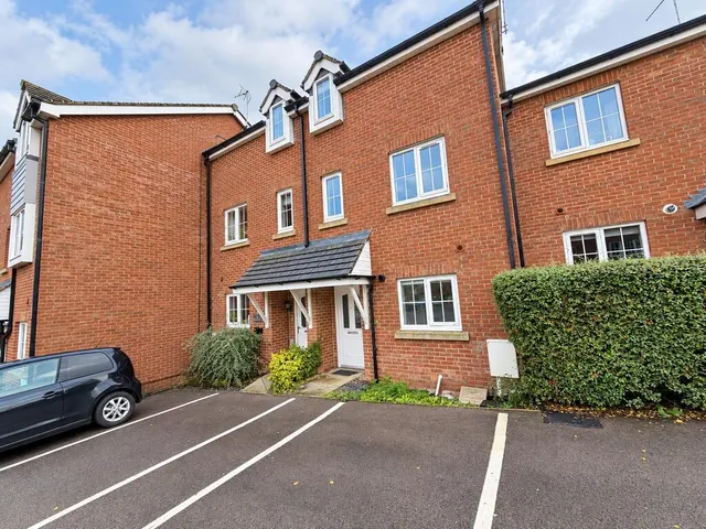 4 bedroom house, Chamberlain Close, Uttoxeter