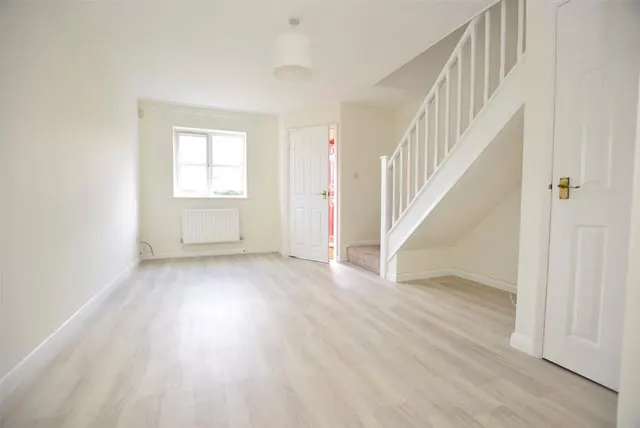 Wheatfield Drive, Bradley Stoke, BS32, photo 2