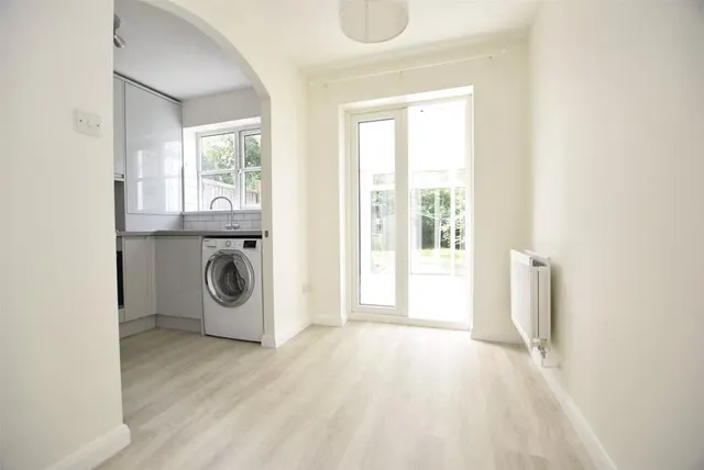 Wheatfield Drive, Bradley Stoke, BS32, photo 3