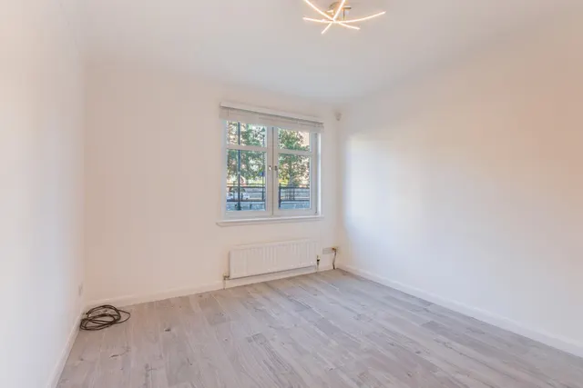 Grandholm Crescent, AB22, photo 2