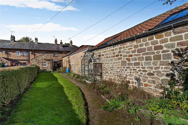 Main Street, Ripley, HG3, photo 2
