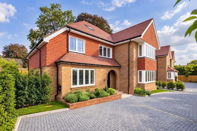 Horseshoe Lane West, Guildford, GU1, photo 1