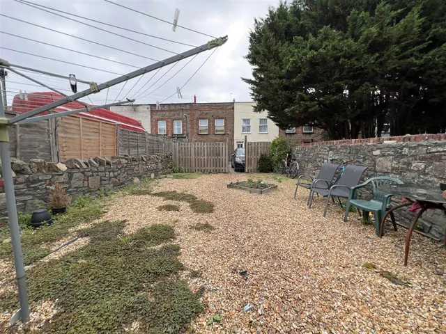 Photo 3 — 634, Fishponds road, Fishponds, Bristol, BS16 3HU