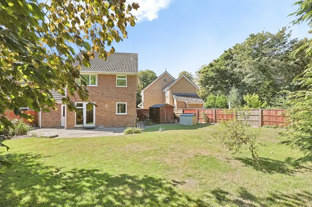 Photo 2 — Eva Close, Shipdham, Thetford