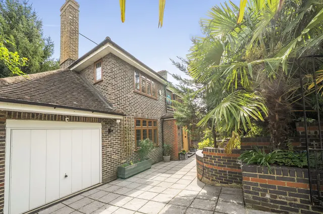 Photo 2 — Hereward Avenue, Purley CR8 2NN