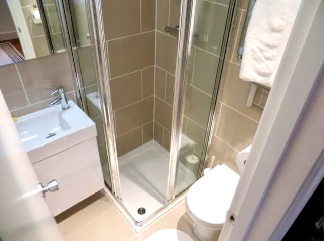 W6, photo 3