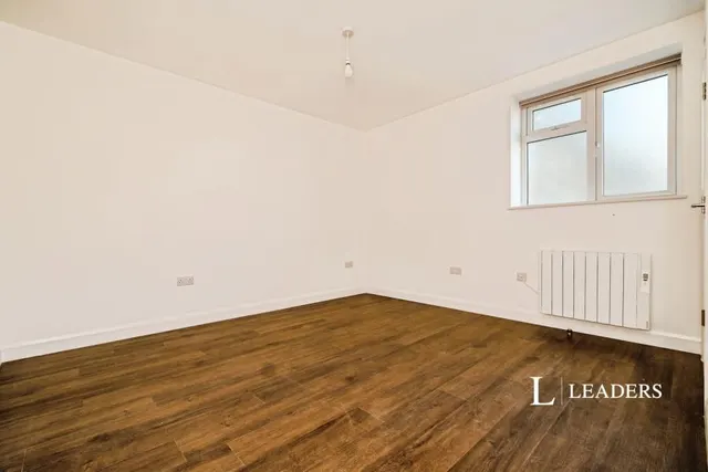 Chapel Road, Worthing, BN11, photo 2