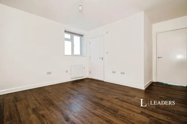 Chapel Road, Worthing, BN11, photo 3