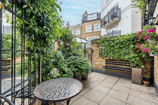 Photo 3 — South End Row London W8